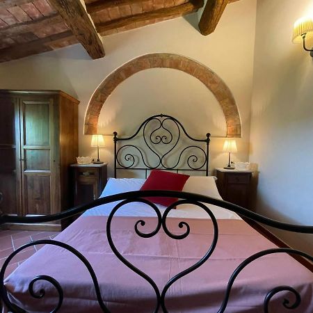 Podere I Sorbi, Spacious Tuscan Villa, Lajatico, Nr Pisa Molino Mazzetti エクステリア 写真