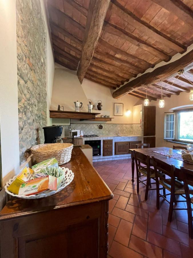 Podere I Sorbi, Spacious Tuscan Villa, Lajatico, Nr Pisa Molino Mazzetti エクステリア 写真